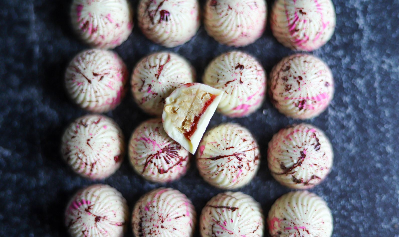 Strawberry Cashew Praliné Bon Bons